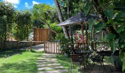 Casa Duplex com natureza integrada !