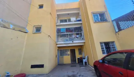 Prédio à Venda com 3 Apartamentos - Oportunidade de Investimento em samambaia