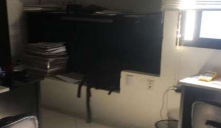 Sala comercial com 1 sala à venda na Avenida Santos Dumont, 6216, Portão, Lauro de Freitas, 29 m2 por R$ 140.000