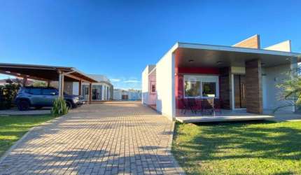 Casa com 3 quartos à venda na Rua Oscar Nunes Machado, 31, Rondinha, Arroio do Sal por R$ 890.000