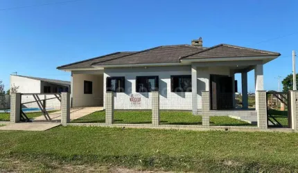 Casa com 2 quartos à venda na Rua das Figueiras, 639, Quatro Lagos, Arroio do Sal por R$ 420.000