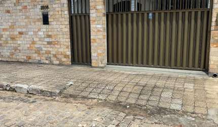 Casa conjunto ponta negra, próximo aos principais pontos turísticos de Natal, além de padaria, comerciose igreja 5 minutos da praia dos gringos, , super ventilada com 2 salas 2 ambientes, perfilado, s