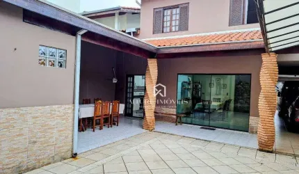 Casa com 4 dormitórios sendo 2 suítes à venda, 255m² por R$ 850.000,00 - Residencial São Paulo - Jacareí/SP