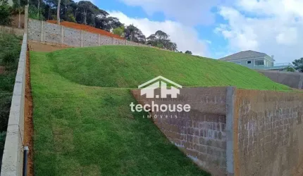 Terreno, no início da Tere-fri, 813 m², murado, gramado e infra elétrica e hidráulica, por R$ 430.000 - Teresópolis/RJ.