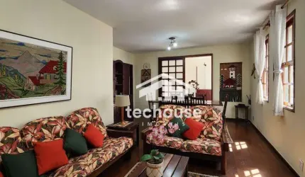 Casa dos Sonhos com Conforto e Lazer no Alto, Teresópolis!