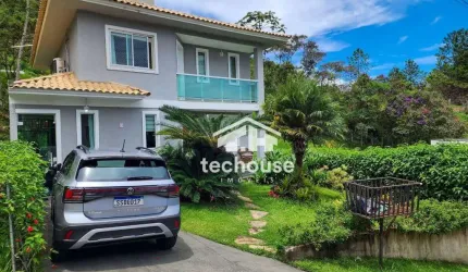 Descubra Seu Refúgio dos Sonhos: Casa em Condomínio na Tijuca com Lazer Completo e Segurança Total!