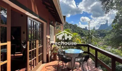 Casa com 4 dormitórios à venda, 294 m² por R$ 1.190.000,00 - Carlos Guinle - Teresópolis/RJ