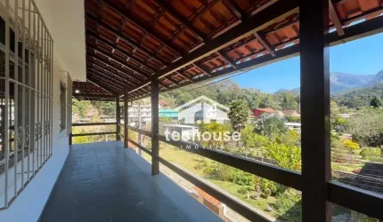 Casa padrão com 3 dormitórios à venda, 165 m² por R$ 780.000 - Cascata do Imbuí - Teresópolis/RJ