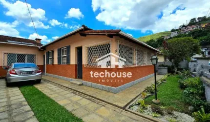 Casa Linear à Venda em Teresópolis: Conforto e Praticidade a menos de 5 minutos do centro e com lazer próprio.