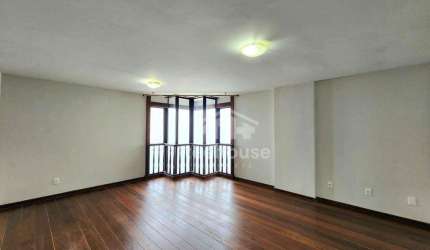 Apartamento com 3 dormitórios para alugar, 163 m² por R$ 4.149,02/mês - Várzea - Teresópolis/RJ