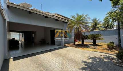 Casa 4/4 com 2 Suítes - 250 m² na 605 sul (ARSO 62) - Próximo a Pista do Antigo Aeroporto - Palmas/TO