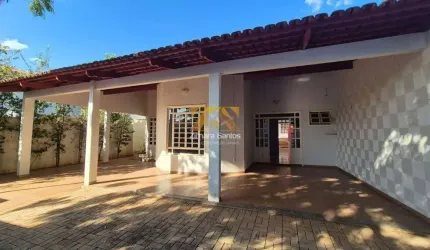 Casa 4/4 com 2 suítes - 208 m²- 108 Sul (ARSE 13) - Quadra Nobre de Palmas/TO