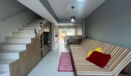 Sobrado Mobiliado - 3 Quartos e 2 Vagas