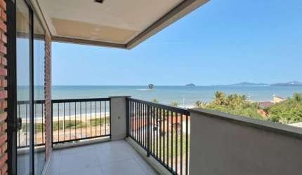 Apartamento mobiliado com vista mar definitiva
