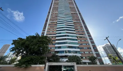 Apartamento  para venda possui 203 metros quadrados com 4 quartos em Madalena - Recife - PE