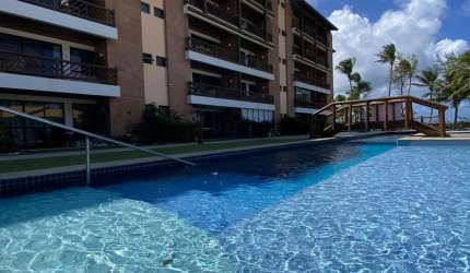 Apartamento em Buraquinho - 2/4 - PORTEIRA FECHADA