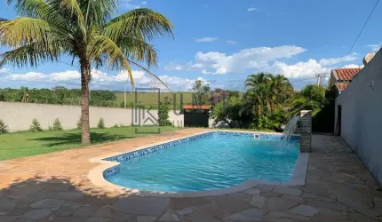 Imperdível! Chácara à venda em Campinas-SP, bairro Recanto dos Dourados. 3 quartos, 2 suítes, 1 sala, 3 banheiros, 4 vagas, piscina, 1.032m².