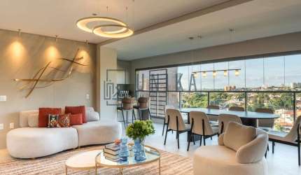 Imóvel de luxo no Cambuí: Apartamento com 3 quartos, 3 suítes, 5 banheiros, 3 vagas de garagem e 157m² em Campinas-SP.