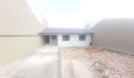 Casa à venda no bairro Colônia Rio Grande - São José dos Pinhais/PR