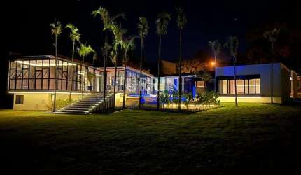 Casa térrea para venda possui 643 metros quadrados Residencial Jardim Shangri-Lá Bauru - SP