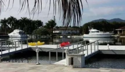 Casa com 4 dormitórios à venda, 600 m² por R$ 7.000.000,00 - Marinas - Guarujá/SP