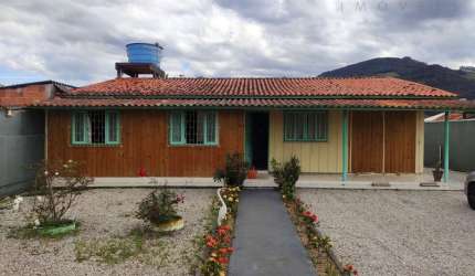 Casa no Bairro Rio Caveiras  -  Biguaçu
