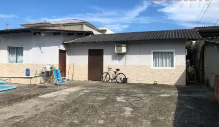 Casa em Ipiranga  -  São José