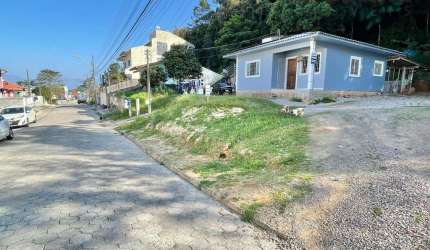 Casa em Forquilhas  -  São José