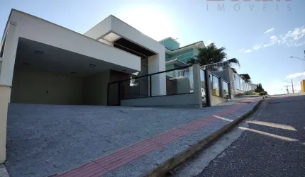 Casa no bairro Pedra Branca  -  Palhoça