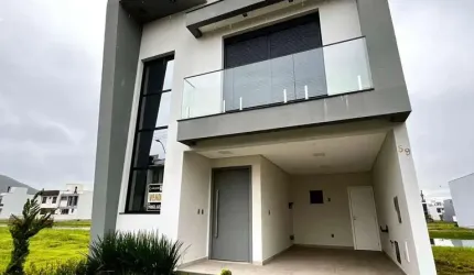 Casa no Bairro Deltaville - Biguaçu, SC