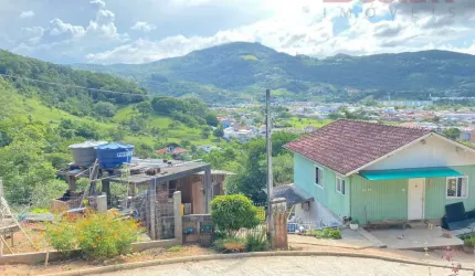 Sítio no Bairro Jardim Janaina  -  Biguaçu