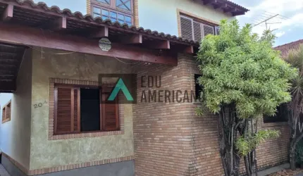 Ótimo sobrado VILA SANTISTA, Atibaia com vista privilegiada, 3 dormitórios piscina rua tranquila