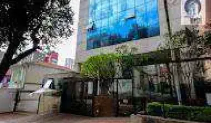 Excelente conjunto comercial em região nobre de São Paulo, abriga amplo comércio localizado nas ruas Cardoso de Almeida e Turia