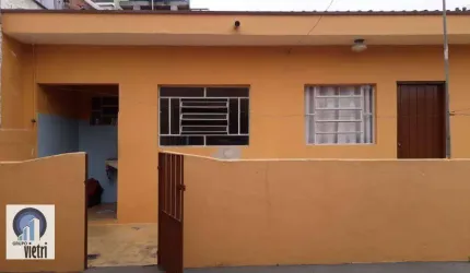 Travessa da Rua Belo Jardim na qual é paralela com a Av Mutinga Próximo ao Supermercado Takara, Mini Extra, padaria, Bancos ITAU, BRADESCO, SANTANDER,