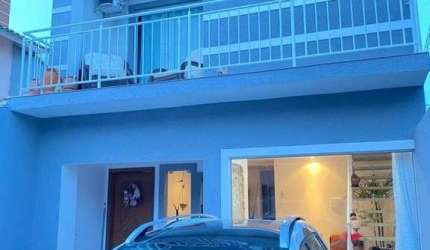 Casa com duas suites.