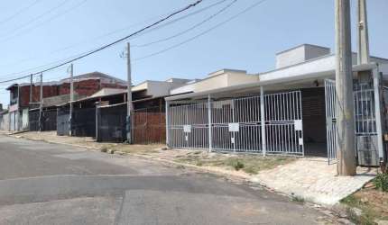 Kitnet para Venda em Sorocaba, Lopes de Oliveira, 3 dormitórios, 1 suíte, 2 banheiros, 3 vagas