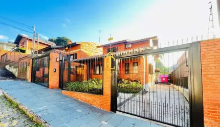 Casa à venda no bairro Ana Rech - Caxias do Sul/RS