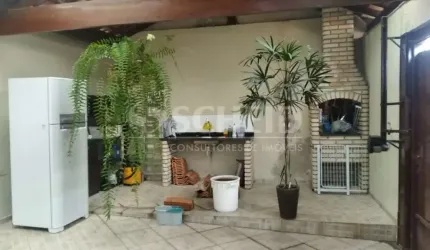 Sobrado com duas três vagas de garagem!!!