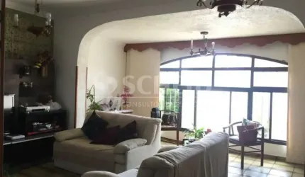 Ótima casa em local tranquilo - Reformada