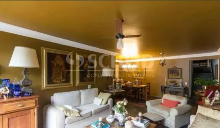 Casa à venda com 4 dormitórios, 2 suítes e 3 vagas no Jardim Prudência