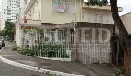 Sobrado à venda com 03 quartos e 02 vagas no Jardim Aeroporto