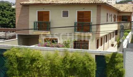 Casa a venda com 4 dormitórios e 3 vagas a venda no Cursino.