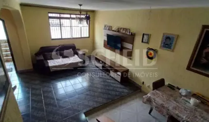 Casa no bairro Campo Grande, 157m2, 3 quartos, sendo 1 suite, 2 salas, cozinha, edícula e 2 vagas.