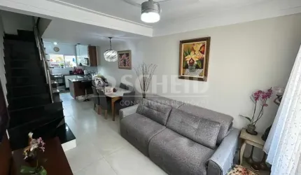 CASA EM CONDOMÍNIO NO MIOLO DO CAMPO GRANDE/SP PRÓXIMO A JD MARAJOARA - 2 DORMS - 2 SUÍTES - 2 VAGAS