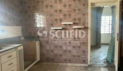 Casa térrea para demolição em terreno de 300m2 em ótima localização no Jd. Belgica