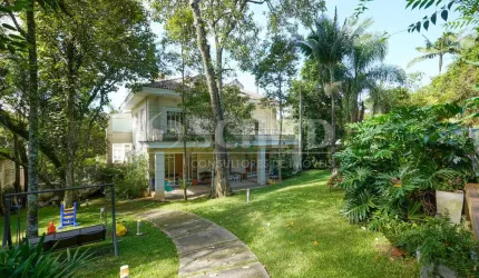 Residência de Alto Padrão no Condomínio Chácara Flora - SP