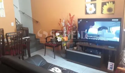 Sobrado com 2 suítes, a venda no Campo Grande.