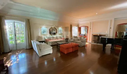 CASA TÉRREA COM 4 QUARTOS, SENDO 3 SUITES, 8 VAGAS À VENDA NO ALTO DA BOA VISTA!
