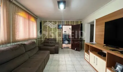 Casa a venda com 3 quartos na Chácara Santo Antônio!