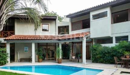 Casa à venda  no Jardim Guedala com 441M² e 3 suítes